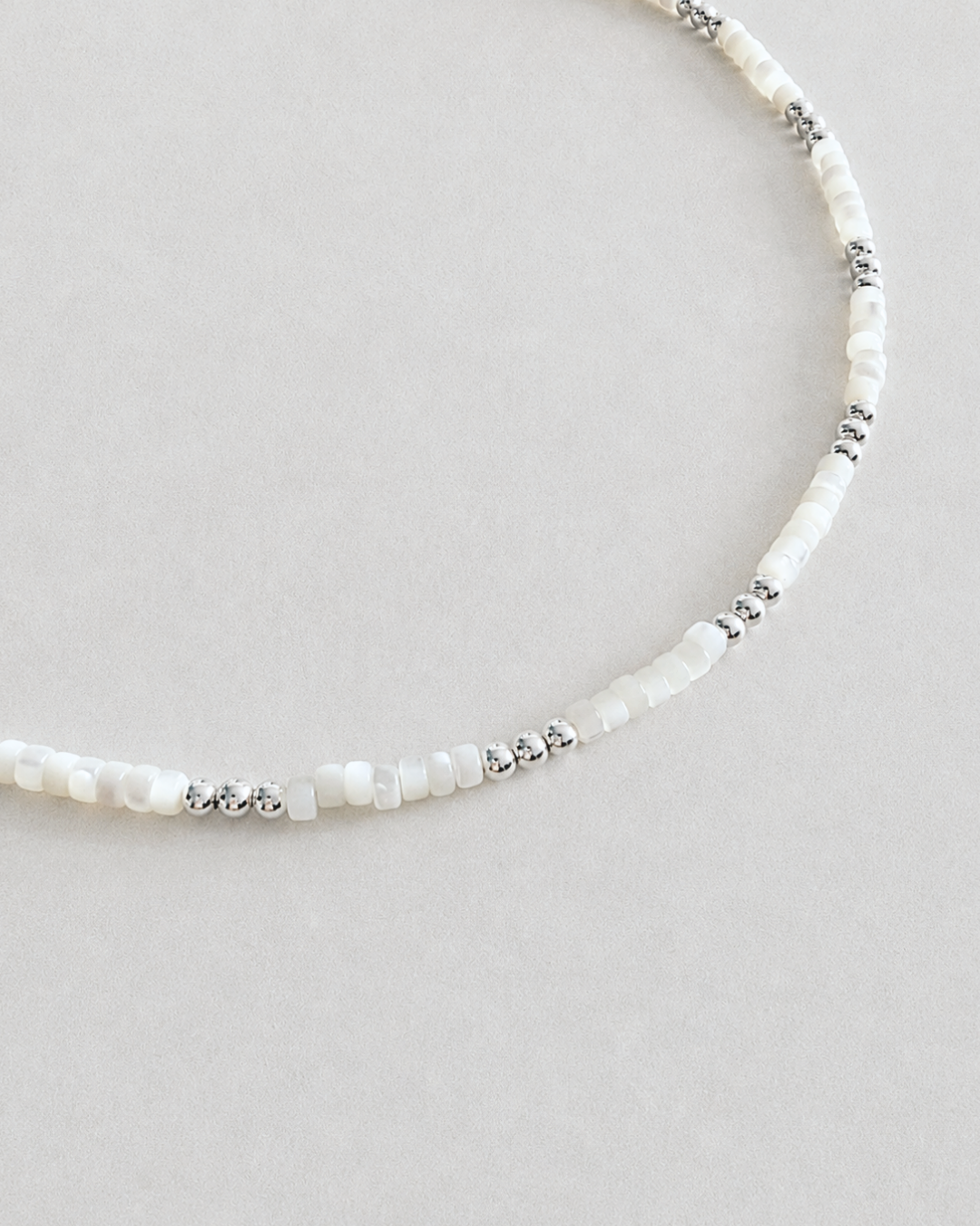 The Interval Necklace White