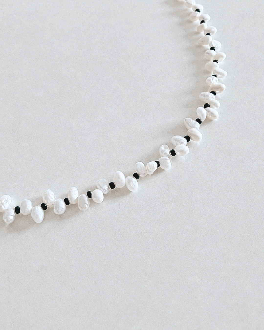 The Drift Necklace Black