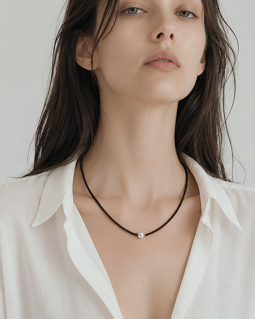 The Still Necklace Black