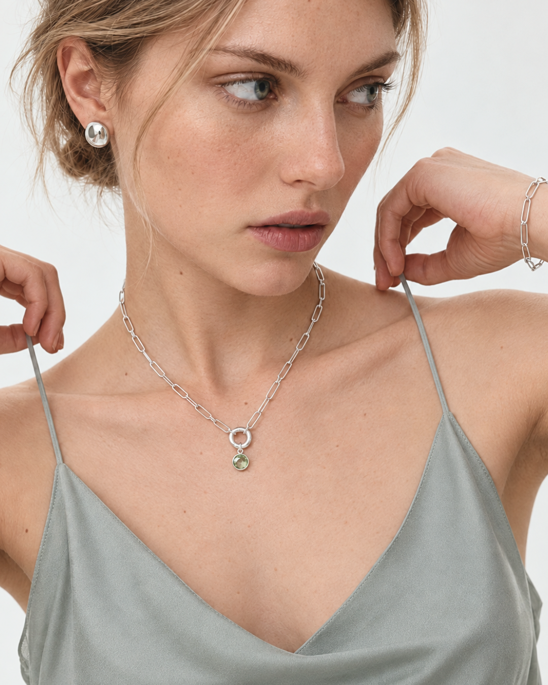 Frame Necklace