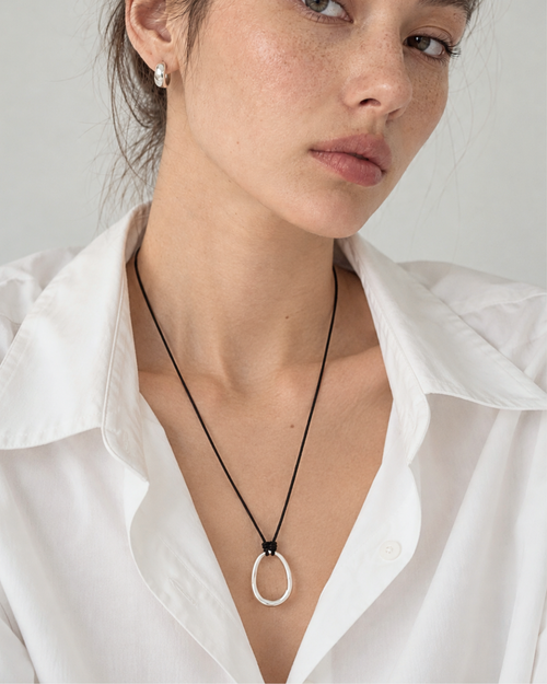 Outline Necklace