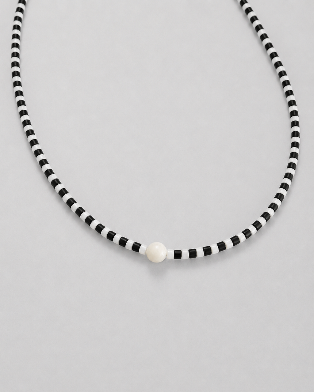 The Axis Necklace