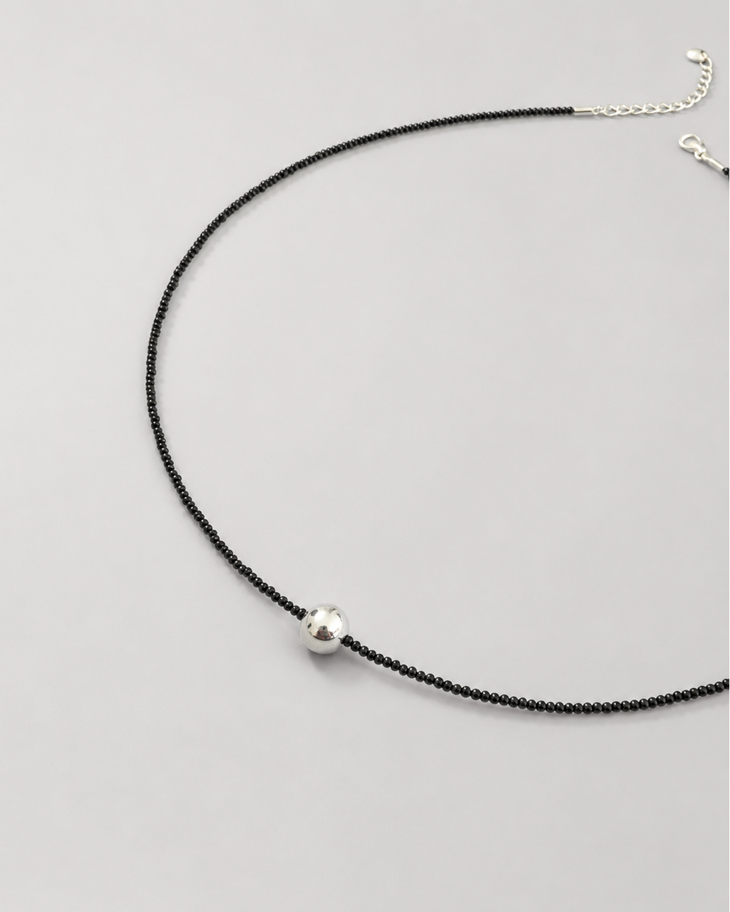 The Still Necklace Black